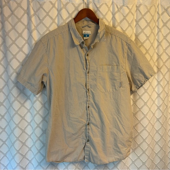 Columbia Men's Beige Checkered Short Sleeve Shirt - Picture 1 of 8